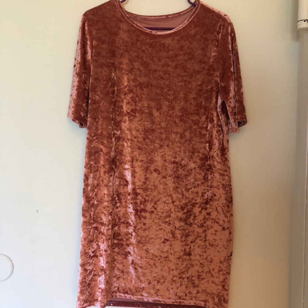 Crushed velvet t-shirt dress